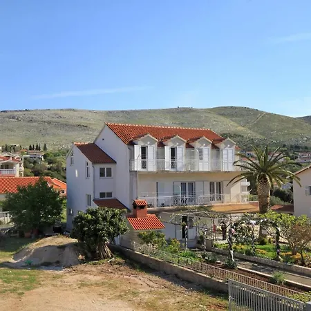 Apartment By The Sea Grebastica, Sibenik - 9695