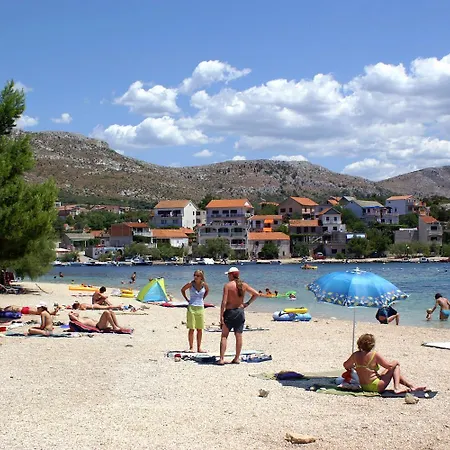 Apartment By The Sea Grebastica, Sibenik - 9695 Grebastica