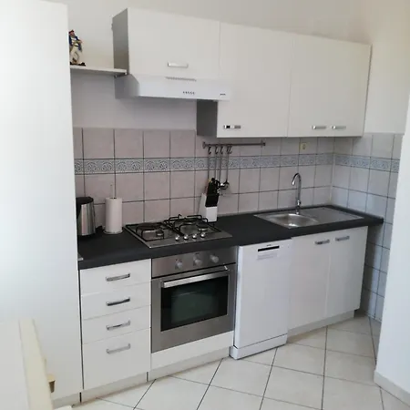 Apartment By The Sea Grebastica, Sibenik - 9695 Grebastica